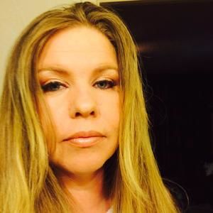 Meet your Posher, Farrah